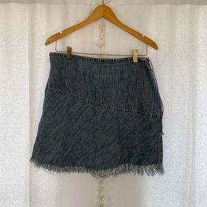 DKNY jean skirt size 6
